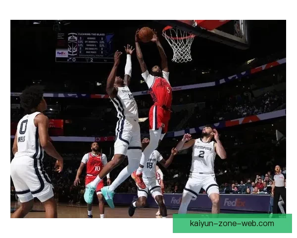 快船大胜猛龙横扫对手小卡砍27分马瑟林加兰合力高分