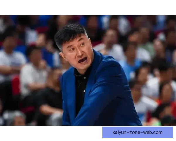 杜导老练沉稳赛场如常输赢难撼面不改色心不跳